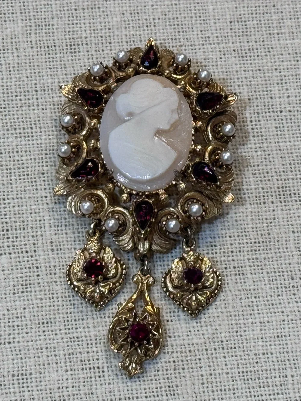 Vintage Florenza Translucent Cameo Dangle Brooch Gold Tone Faux Pearl Rhinestone